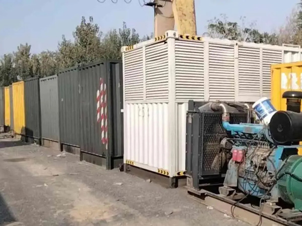 湘桥200KW柴油发电机机组每小时油耗是多少?