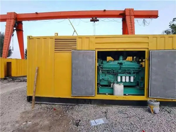 湘桥冬季低温环境下，500KW发电机组应该选择什么类型的启动电瓶？